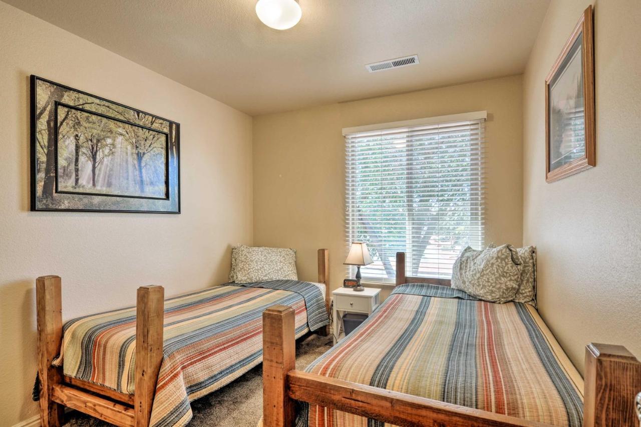 With Pool And Ac Less Than 1 Mi To Attractions! Apartment