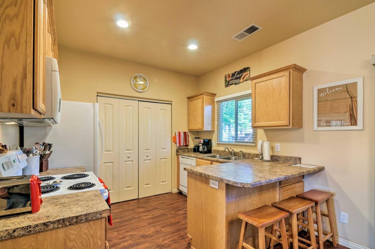 With Pool And Ac Less Than 1 Mi To Attractions! Apartment