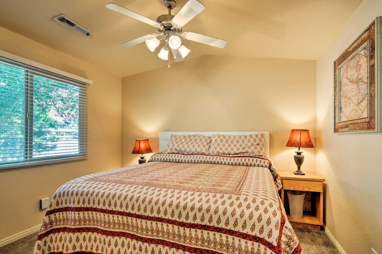 With Pool And Ac Less Than 1 Mi To Attractions! Apartment *